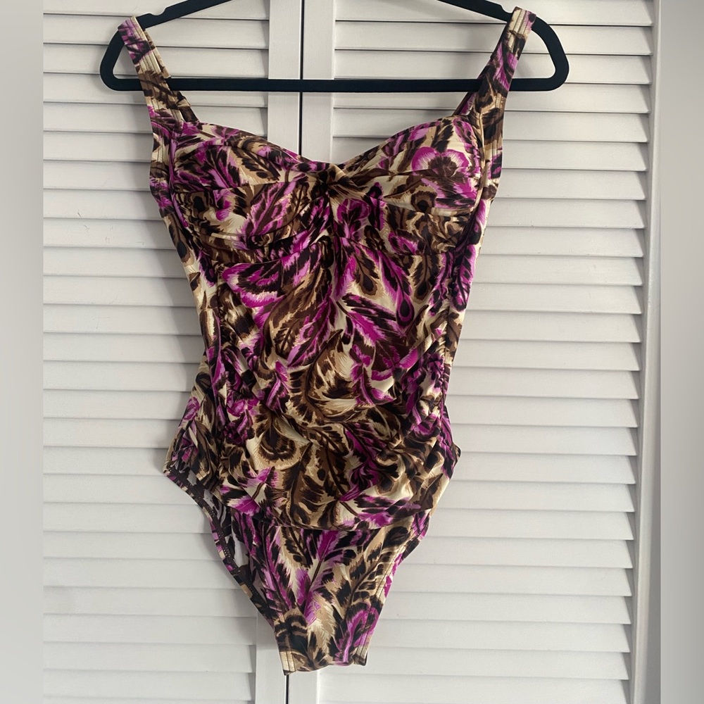 Emerald Bay One piece swimsuit Size 8